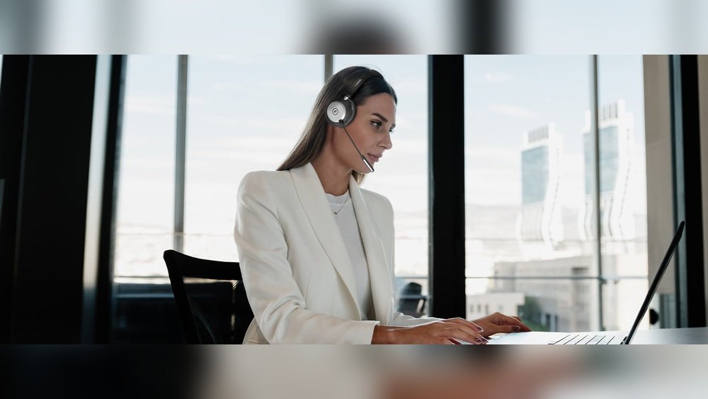 DECT Headset Vs Bluetooth For Office