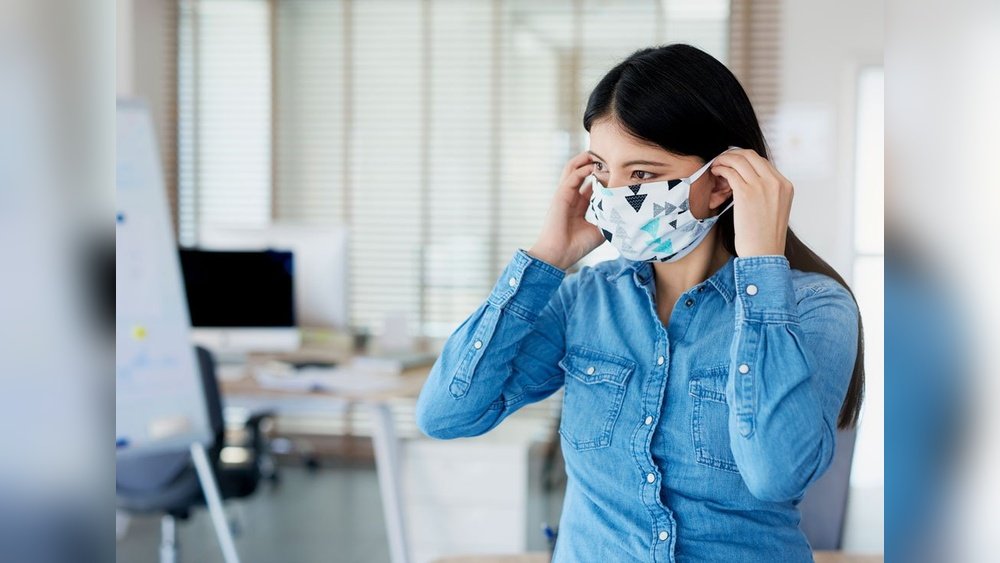 How To Reduce Germs On Office Desk