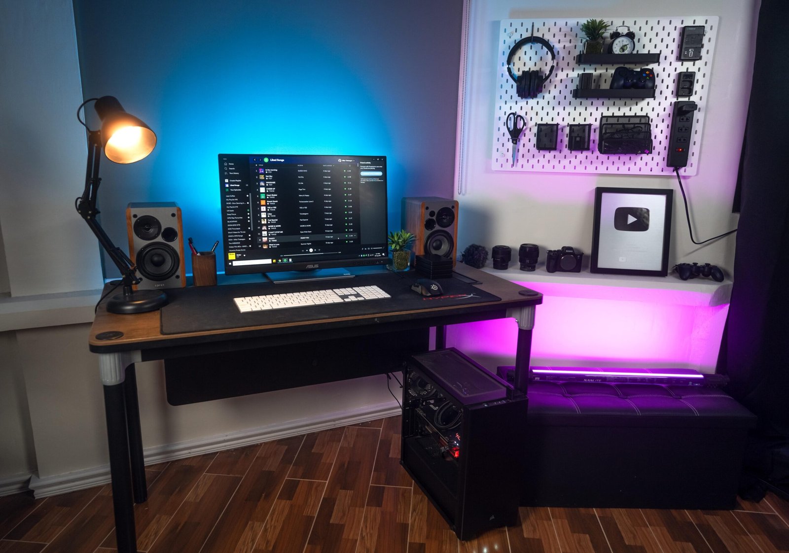 How to Set Up Desk Charging Station for Ultimate Organization