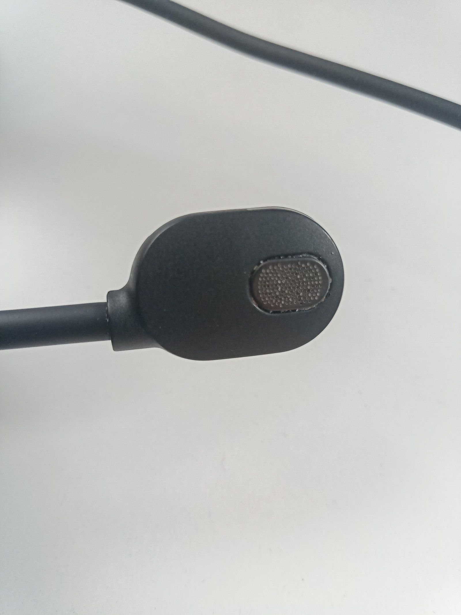 How to Clean Headset Mic for Crystal Clear Sound Quality