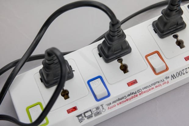 When to Replace Surge Protector: Essential Signs and Tips