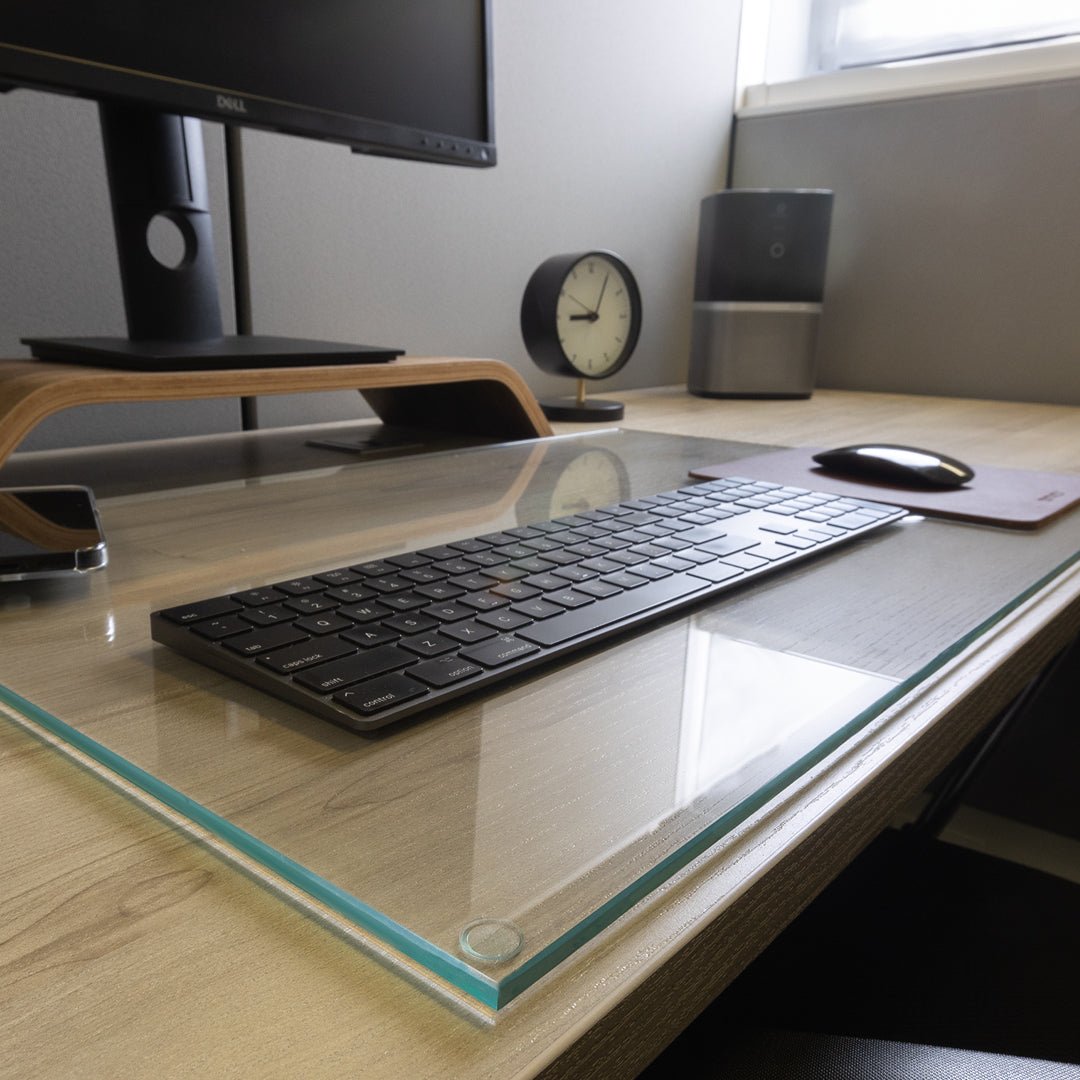 How to Clean Glass Desk: Expert Tips for a Spotless Shine