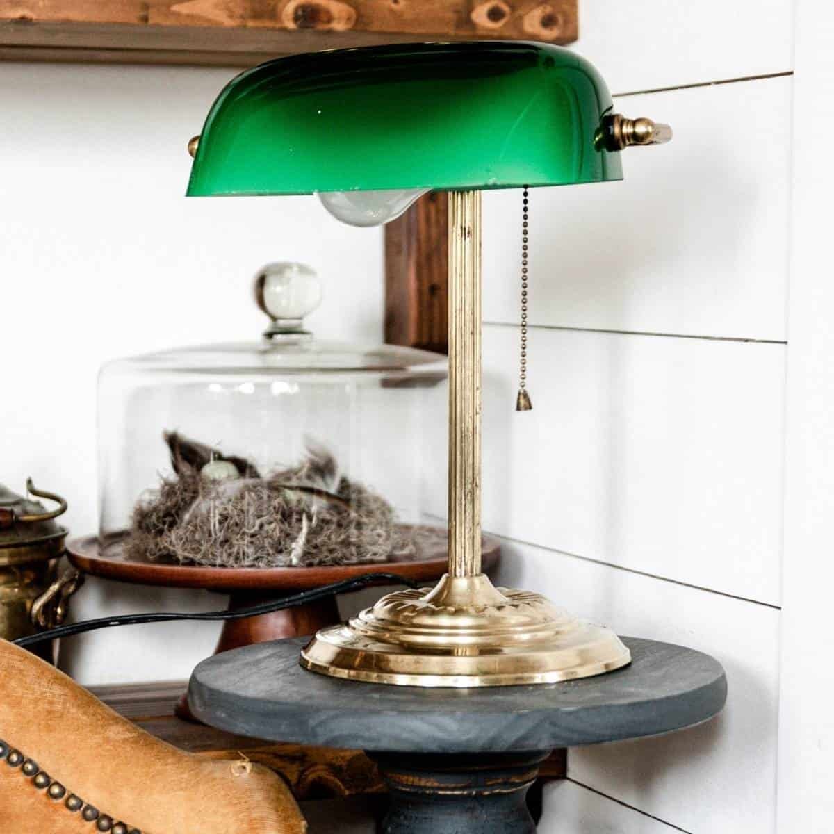 How to Clean Desk Lamp: Easy Steps for a Brighter Workspace