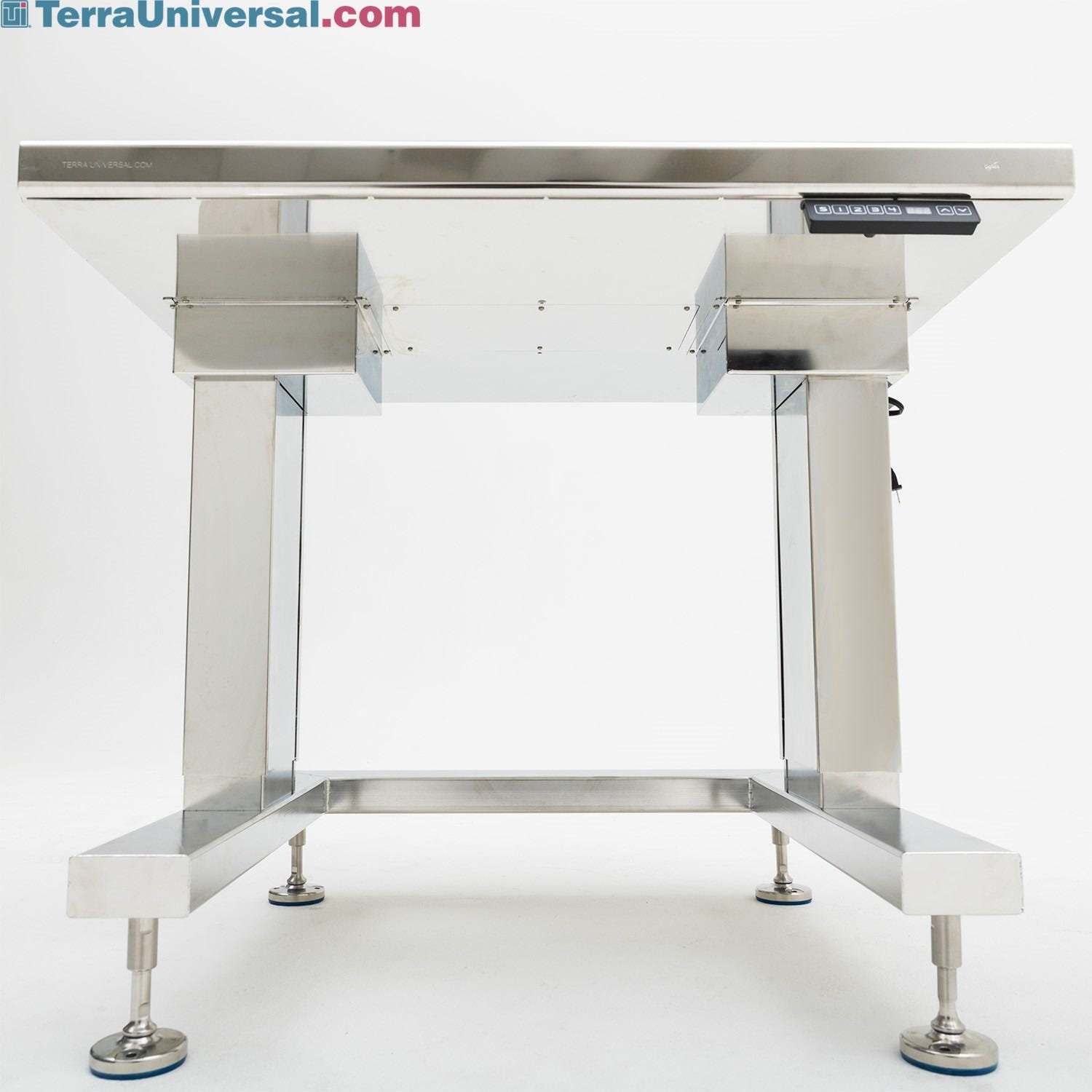 Clean Standing Desk Surface: Simple Tips for a Clutter-Free Workspace