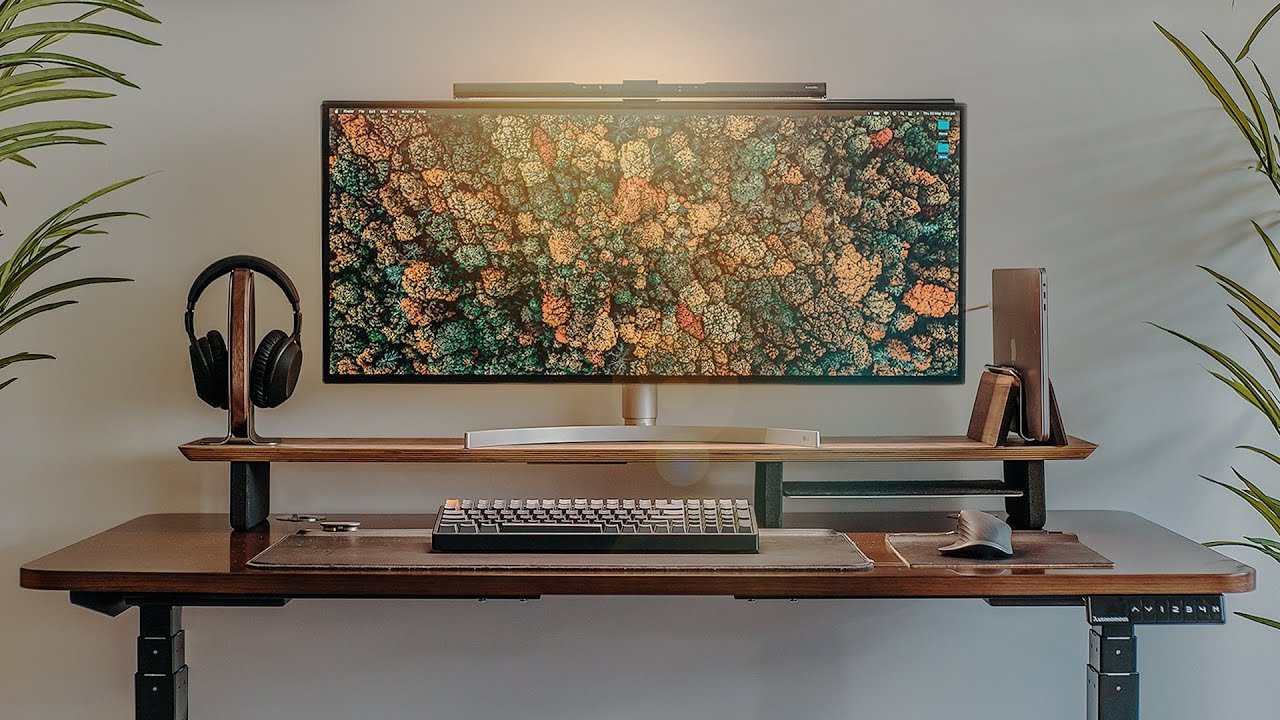 How to Clean Wood Desk: Expert Tips for a Spotless Finish