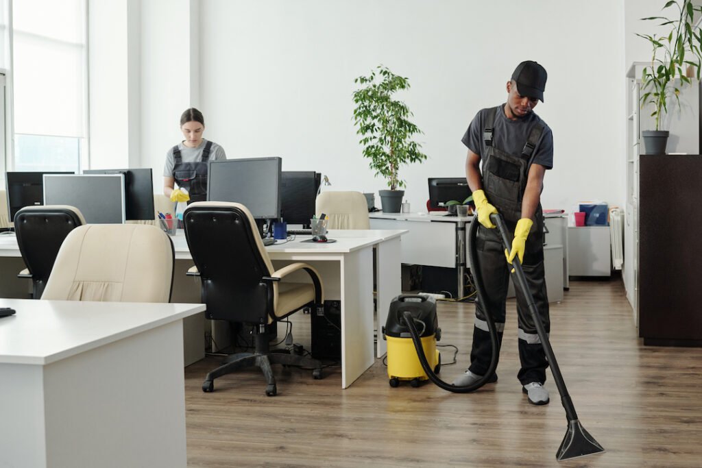 How to Deep Clean Office: Ultimate Guide for a Spotless Workspace