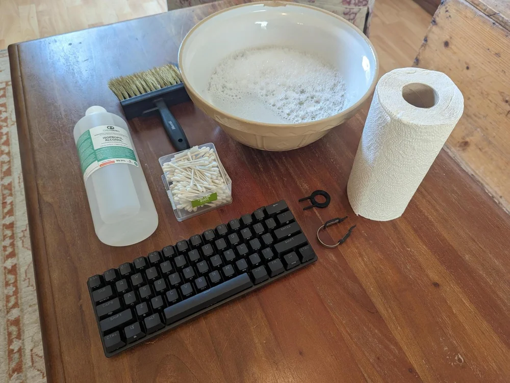 Keycap Cleaning Guide: Easy Steps for Spotless Keyboards
